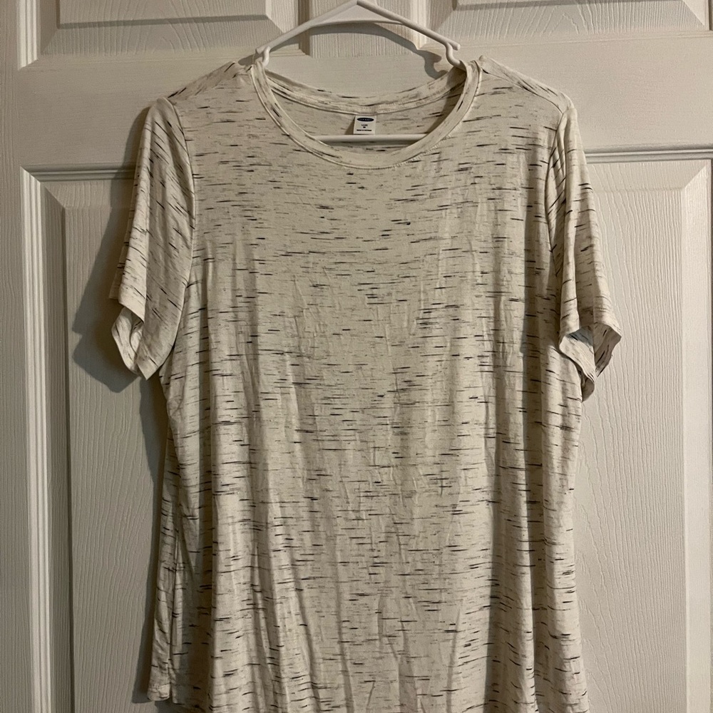 Old navy tee